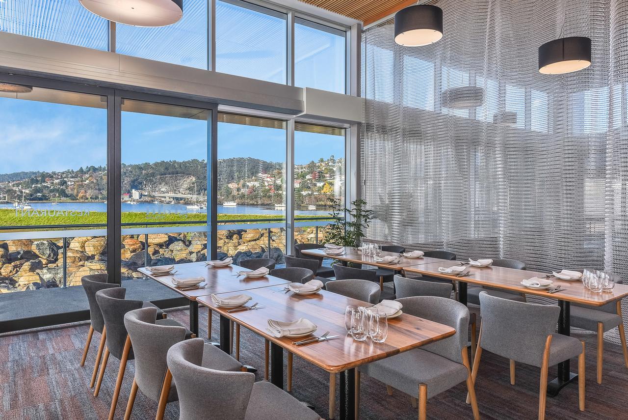 Peppers Silo Otel Launceston Dış mekan fotoğraf Interior of the restaurant